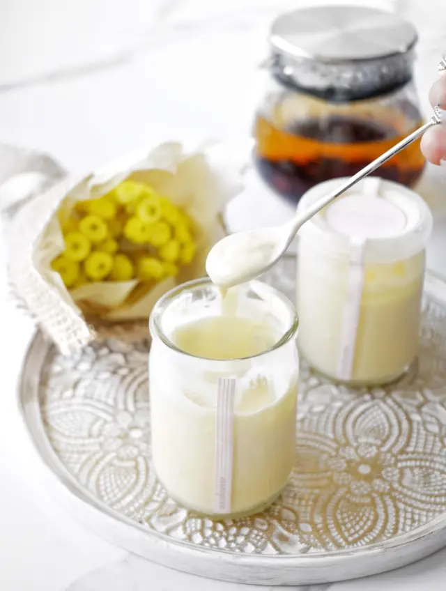 🍮🥛

\ 最後にお得なクーポンコードがあるよ /

1日で1000本以上売れた「奏春楼」の伝説のプリンは
もはやクリームかと思うくらいとろっとろ。
とろけるプリンたくさん食べてきたけど過去一です！

北海道の卵、砂糖、牛乳、生クリームを使用していて
原材料にもこだわっています🐮

今まで食べたことないような、なめらかな食感を
ぜひお取り寄せして体験してみて！

୨୧･･･････････････････････････････୨୧

▼クーポンコードはこちら▼
9uz9ji13da9zhyw9nfay
ECサイトで購入時にクーポンコードを
入力すると10%OFFになるよ📝

#PR @soushunro #プリン #伝説のプリン #とろけるプリン #お取り寄せスイーツ #おうちカフェ #おうちおやつ #今日のおやつ